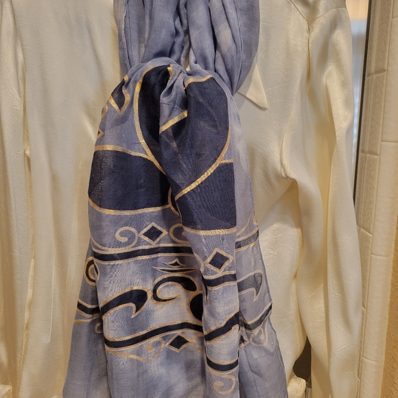 NWT Women's Long Wrap Scarf - Picture 2 of 7